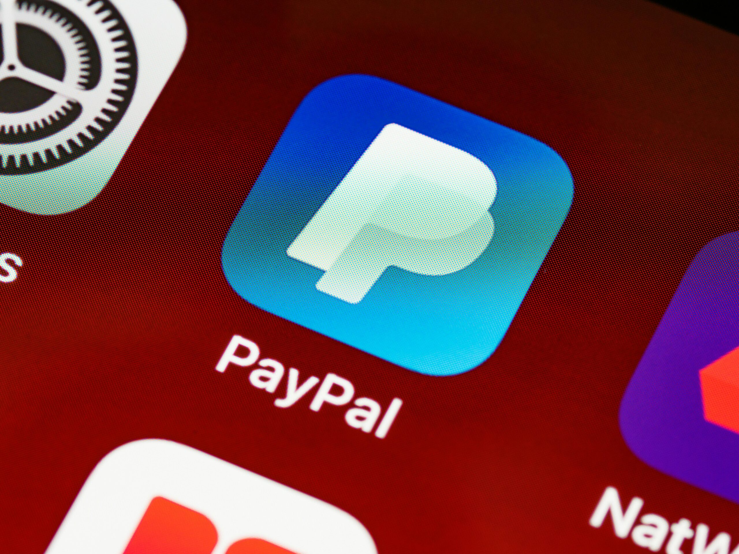 Why Do So Many Players Prefer PayPal for Online Casino Banking